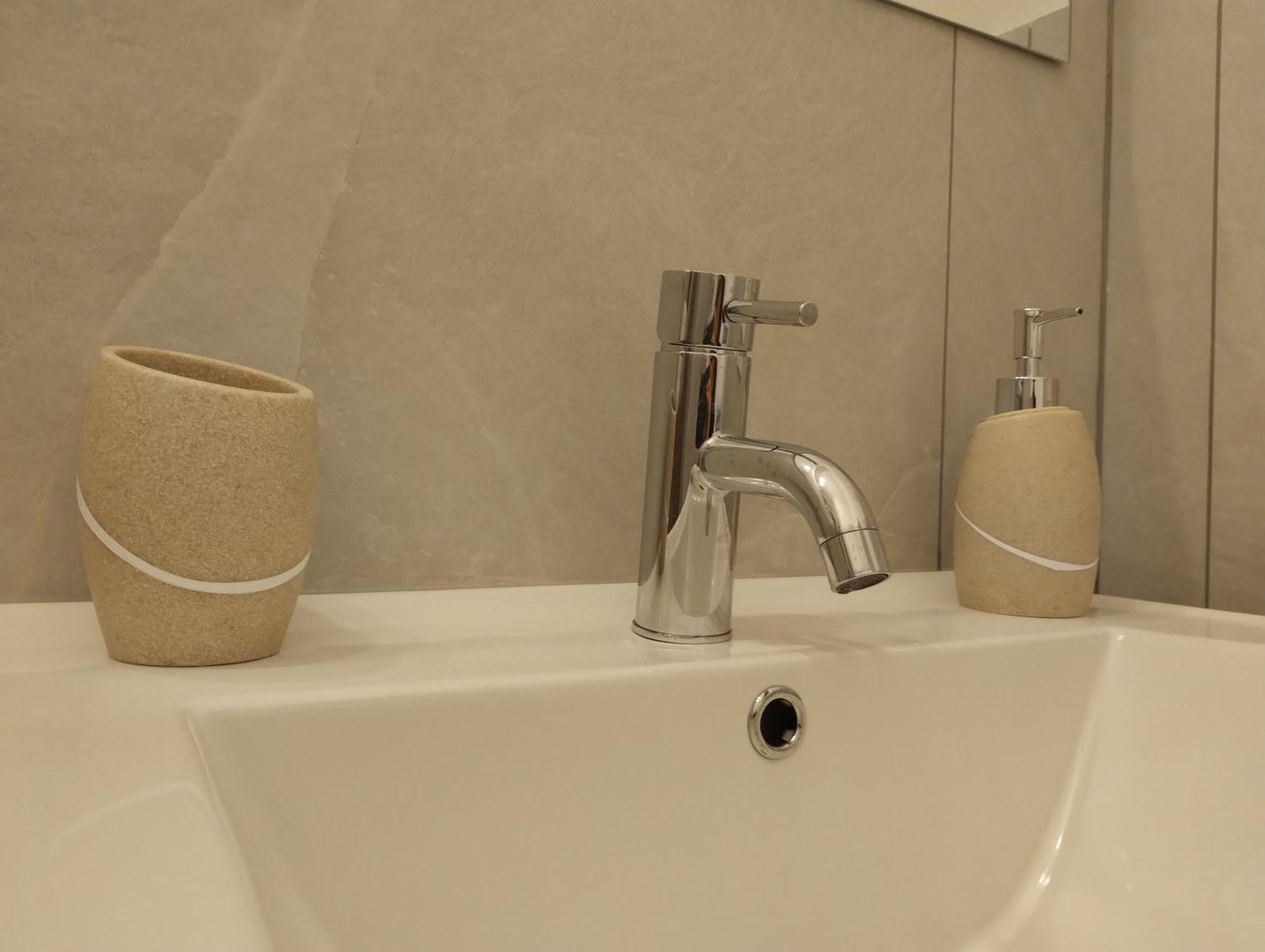 Apartament Casa Linda Sul Naviglio Mediolan Zewnętrze zdjęcie
